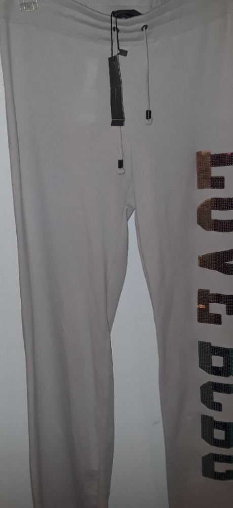 BCBG Sweats size large, new with tags